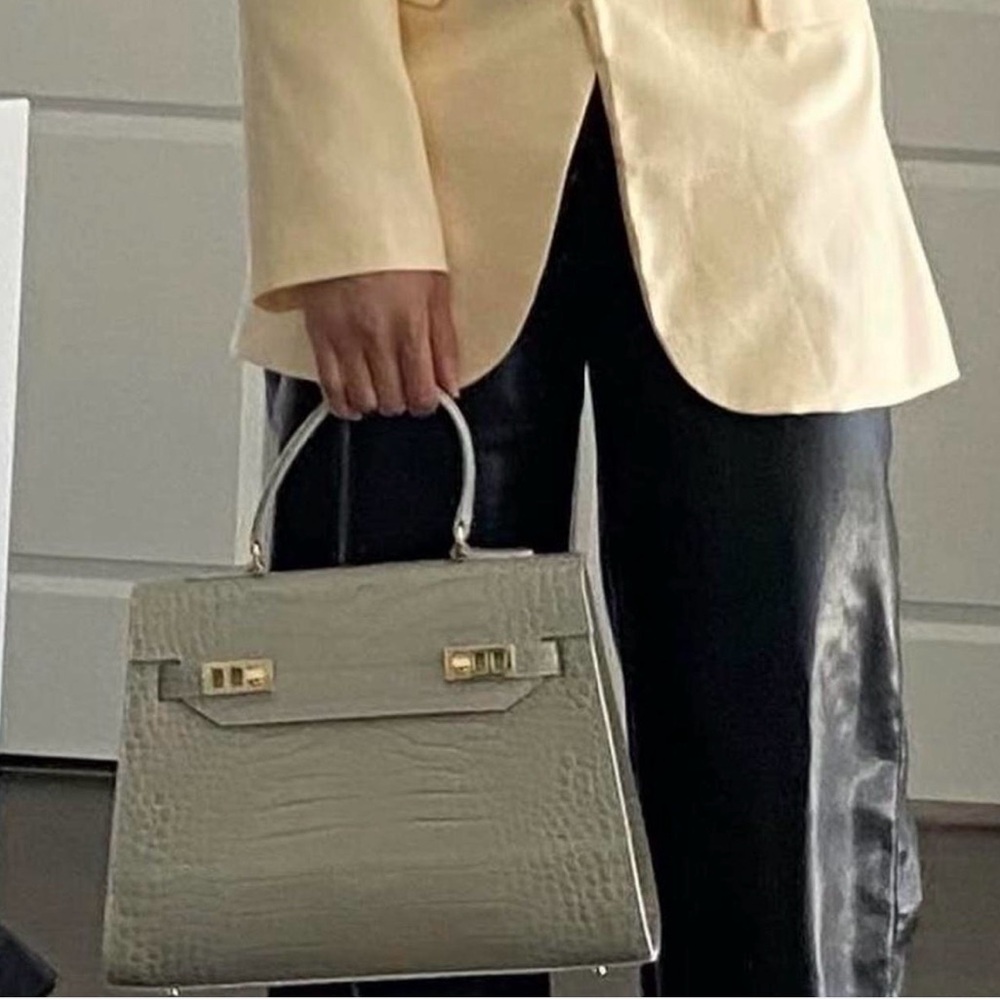Kim Croco 14" Light Grey by Teddy Blake - Picture 2 of 4